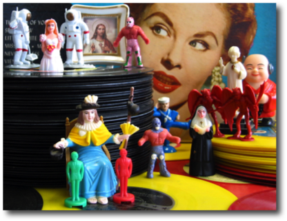 Betty the Brobdingnagian Bombshell is surprised to find an odd colony of tiny beings living in her record collection &mdash; 2004